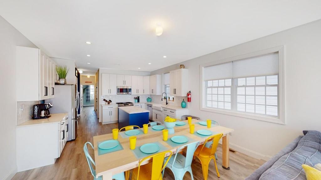 Beach House Steps Away From The Boardwalk And Beach With Ocean Views In Seaside Heights! Ngoại thất bức ảnh