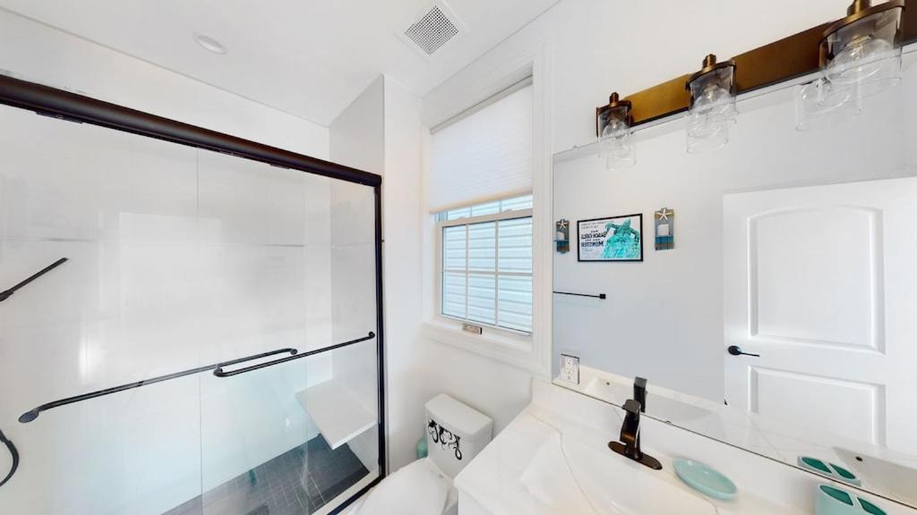 Beach House Steps Away From The Boardwalk And Beach With Ocean Views In Seaside Heights! Ngoại thất bức ảnh