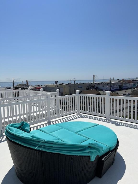 Beach House Steps Away From The Boardwalk And Beach With Ocean Views In Seaside Heights! Ngoại thất bức ảnh
