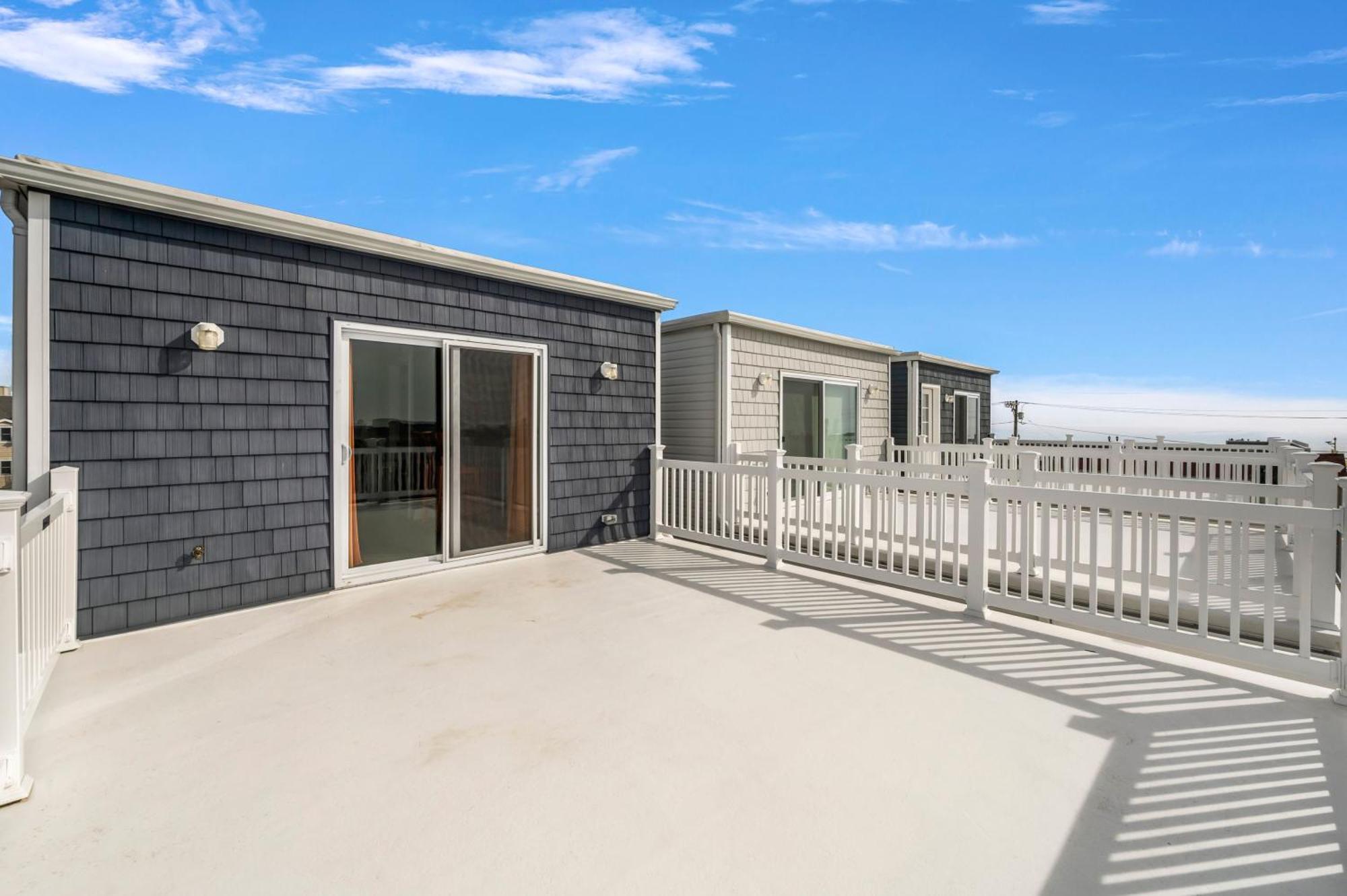 Beach House Steps Away From The Boardwalk And Beach With Ocean Views In Seaside Heights! Ngoại thất bức ảnh