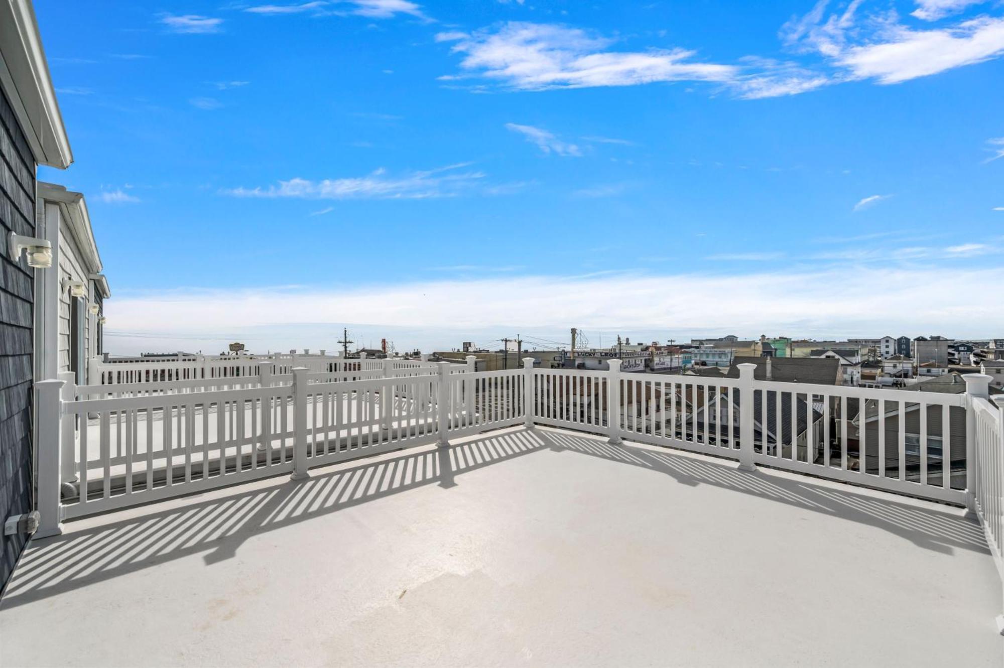 Beach House Steps Away From The Boardwalk And Beach With Ocean Views In Seaside Heights! Ngoại thất bức ảnh