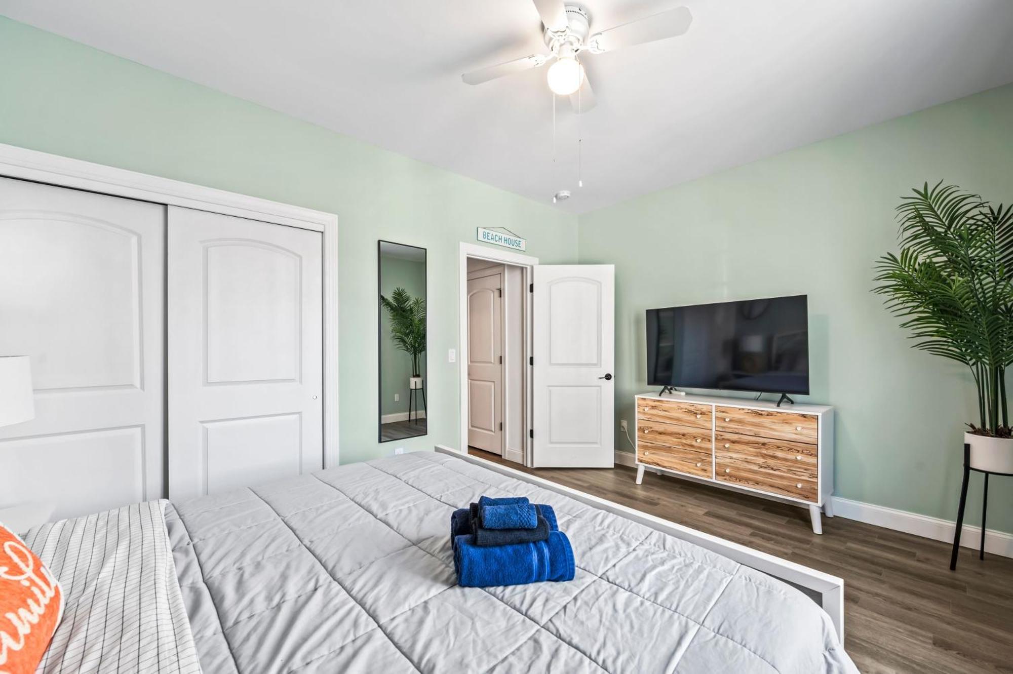 Beach House Steps Away From The Boardwalk And Beach With Ocean Views In Seaside Heights! Ngoại thất bức ảnh